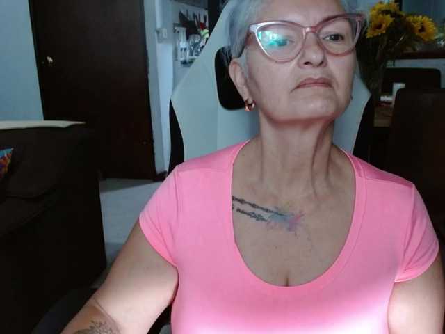 bety-cum3's BongaCams show and profile