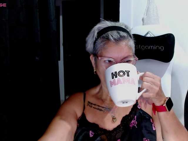 bety-cum3's BongaCams show and profile