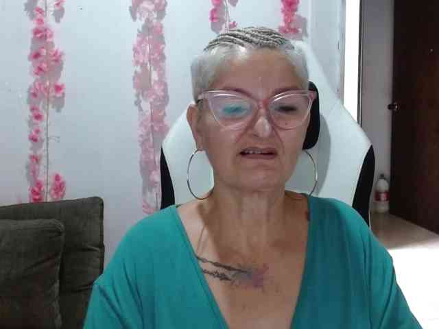 bety-cum3 webcam