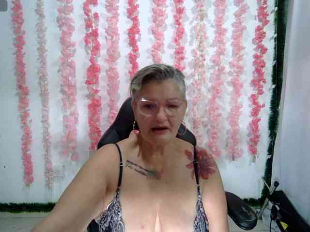 bety-cum3 webcam