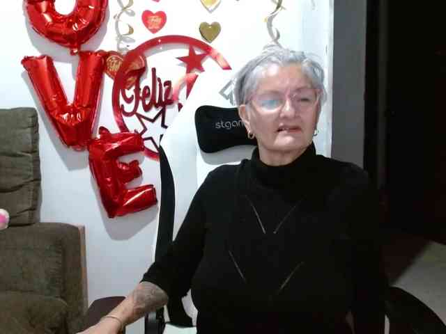 bety-cum3 Live Webcam on BongaCams