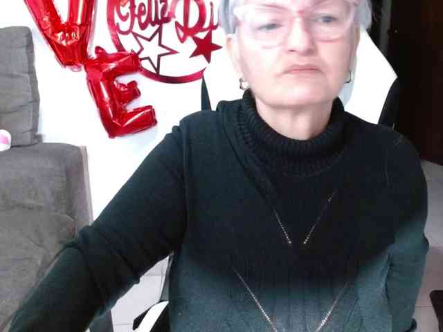 bety-cum3 Live Webcam on BongaCams