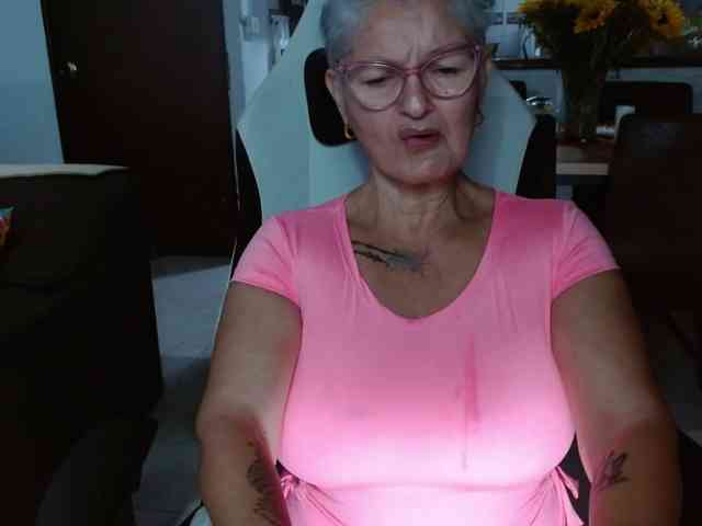 bety-cum3 Live Webcam on BongaCams