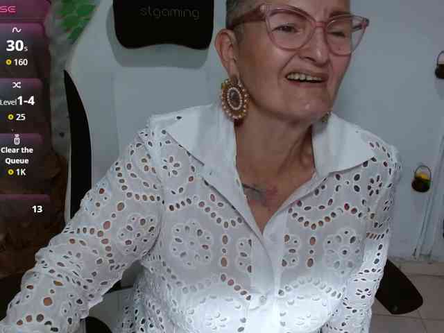 bety-cum3 Live Webcam on BongaCams