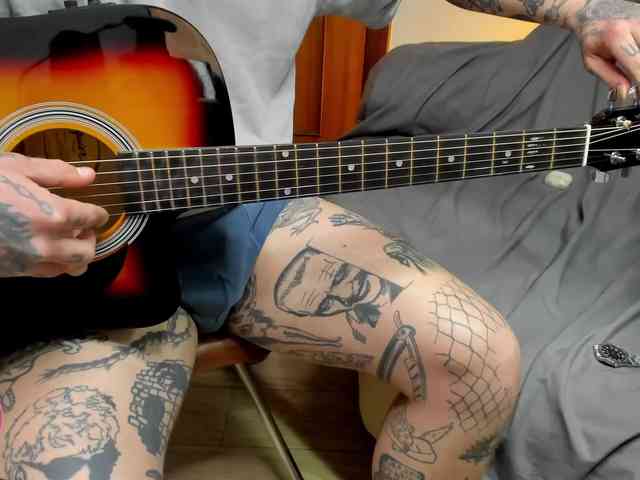 Layneinchains Layneinchains