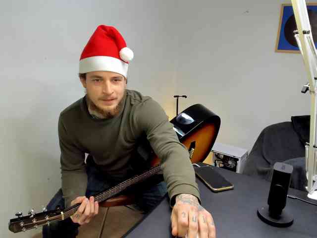 Layneinchains Layneinchains