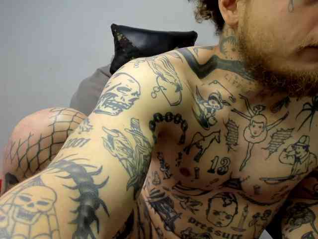 Layneinchains Layneinchains