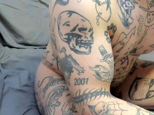 Layneinchains Layneinchains