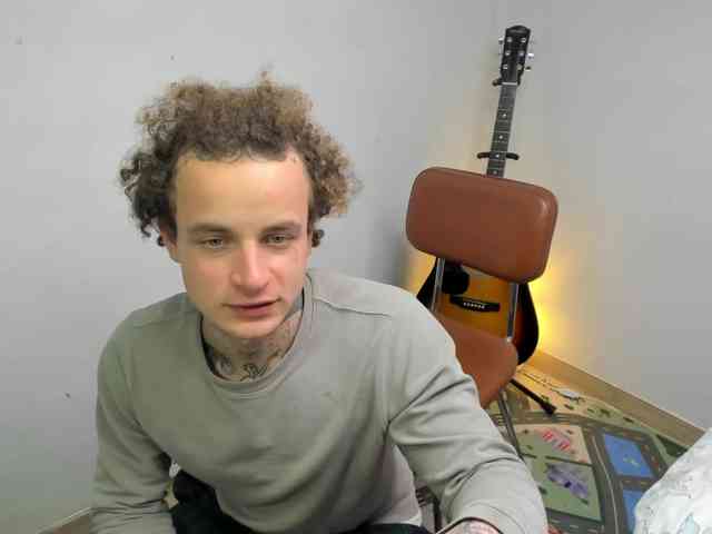 Layneinchains Layneinchains