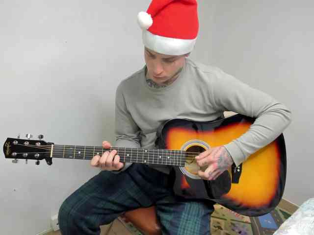 Layneinchains Layneinchains