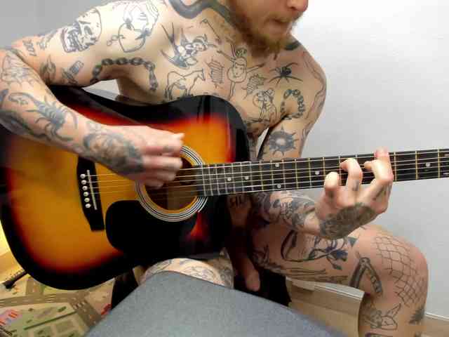 Layneinchains Layneinchains