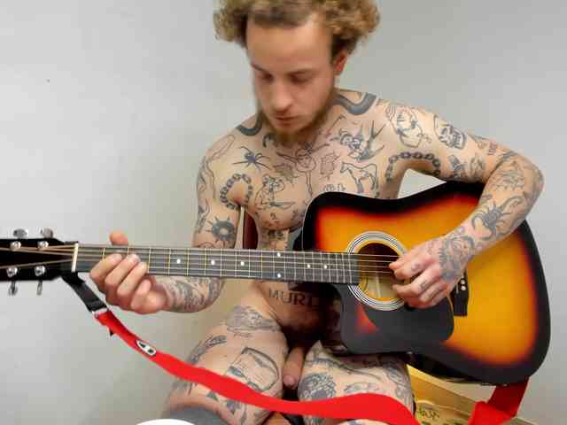 Layneinchains Layneinchains