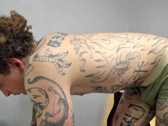 Layneinchains Layneinchains