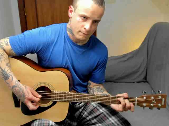 Layneinchains Live Webcam on BongaCams