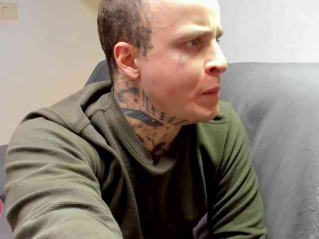 Layneinchains Layneinchains