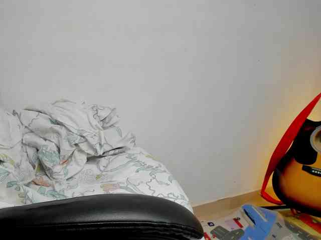 Layneinchains Layneinchains