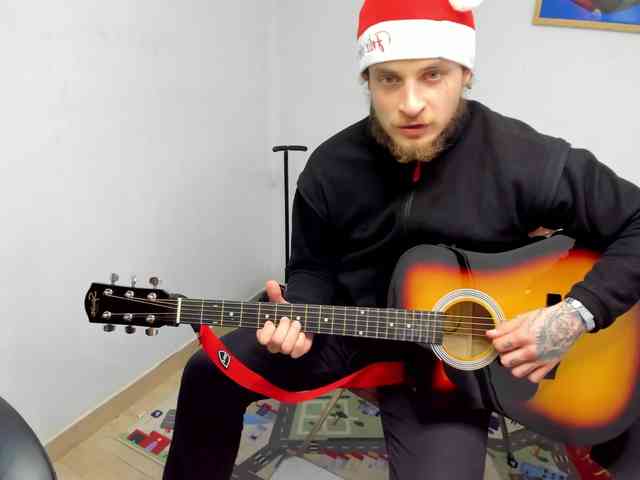 Layneinchains Layneinchains