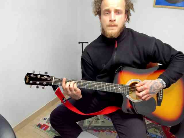 Layneinchains Layneinchains