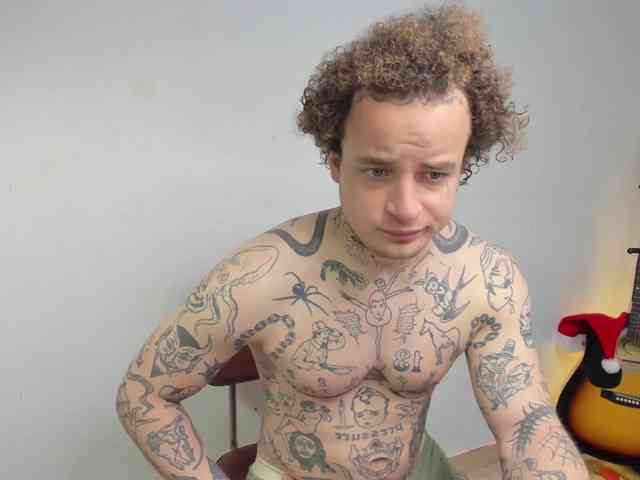 Layneinchains Layneinchains