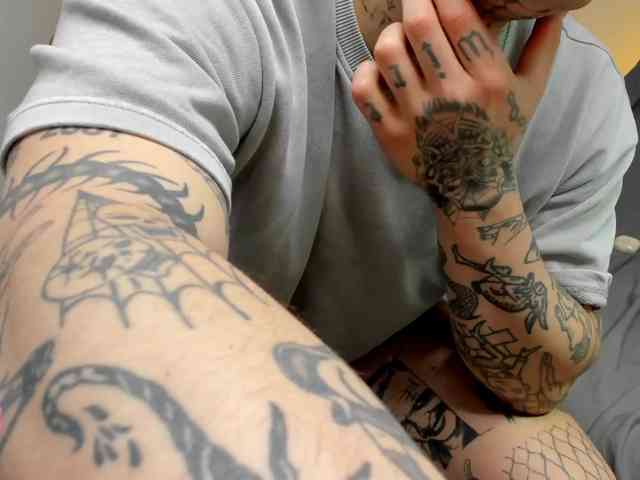 Layneinchains Layneinchains