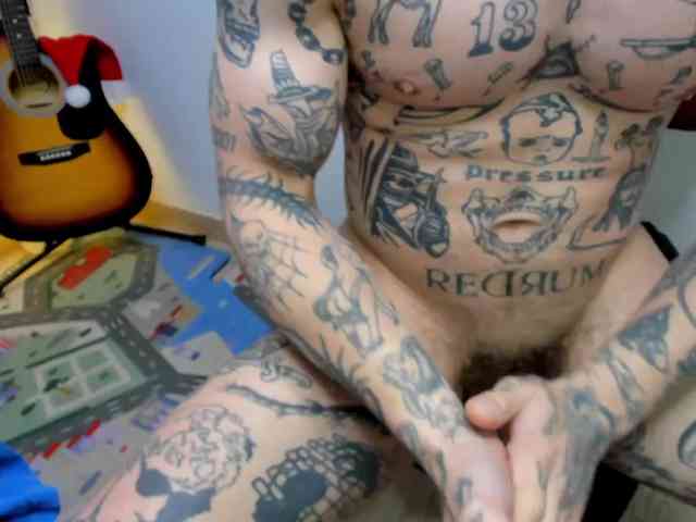 Layneinchains Layneinchains