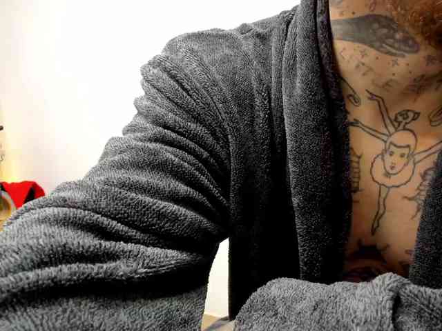 Layneinchains Layneinchains