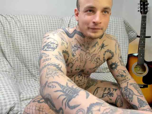 Layneinchains Layneinchains