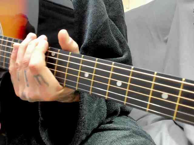 Layneinchains Layneinchains