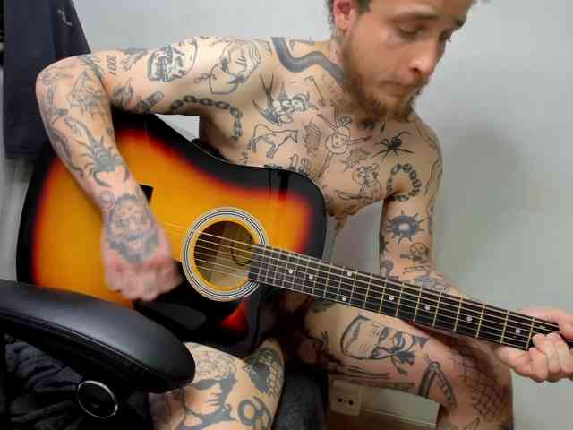 Layneinchains Layneinchains