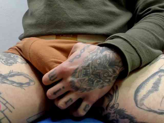 Layneinchains Layneinchains