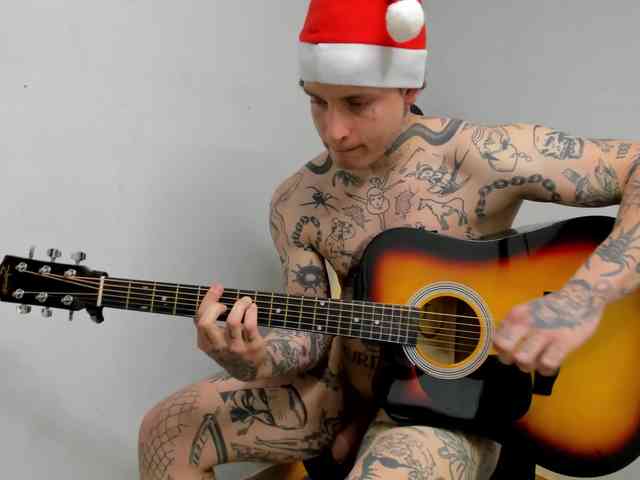 Layneinchains Layneinchains