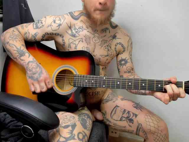 Layneinchains Layneinchains