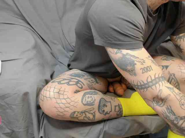 Layneinchains Layneinchains