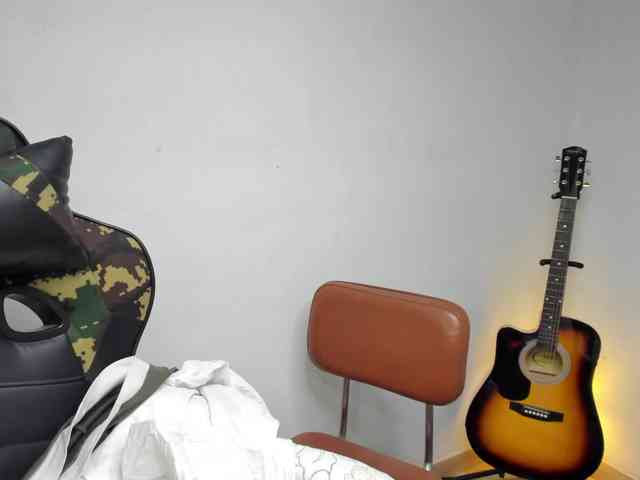 Layneinchains Layneinchains