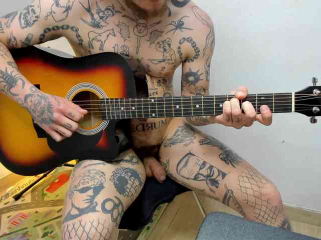 Layneinchains Layneinchains