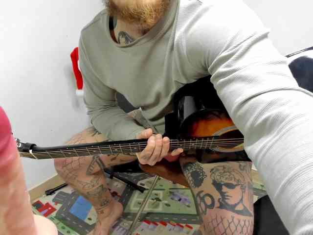 Layneinchains Layneinchains