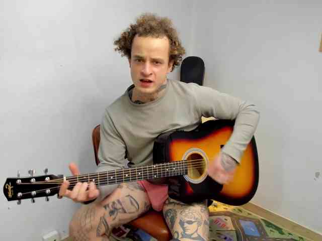 Layneinchains Layneinchains