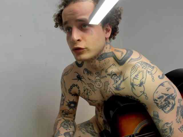 Layneinchains Layneinchains