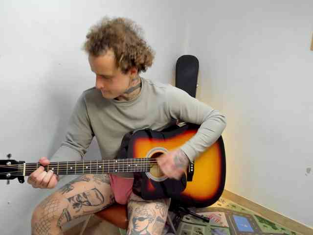 Layneinchains Layneinchains