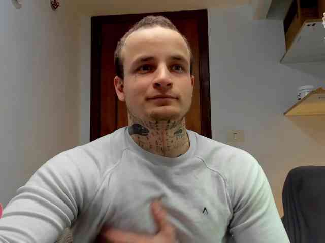 Layneinchains Layneinchains