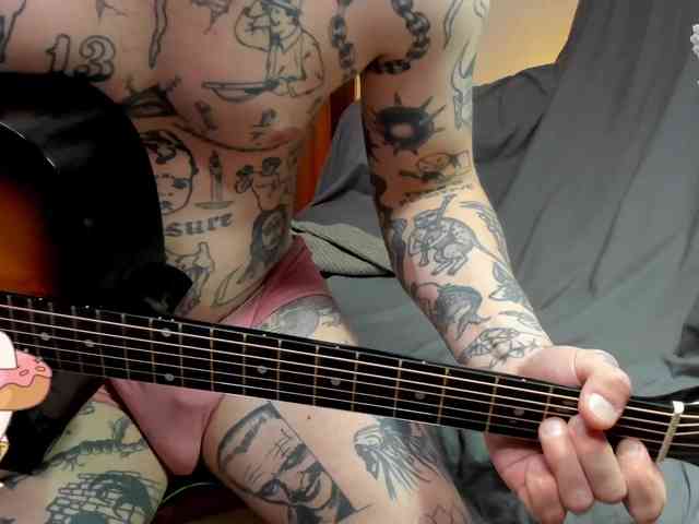 Layneinchains Layneinchains