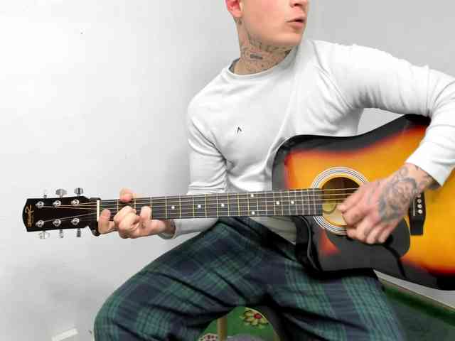 Layneinchains Layneinchains