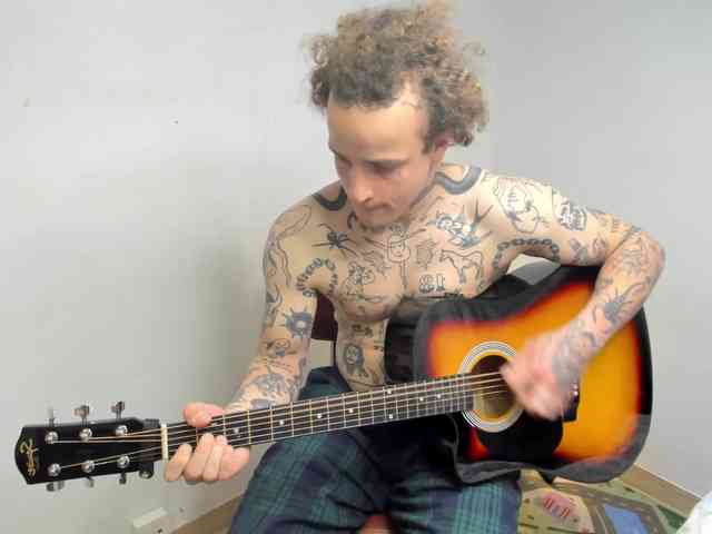 Layneinchains Layneinchains