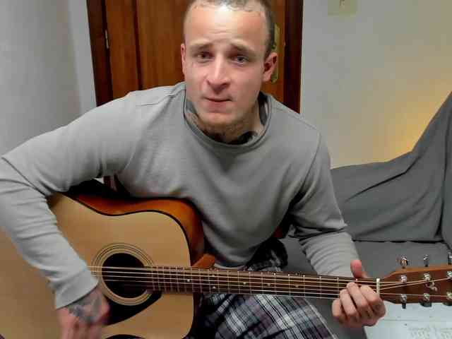 Layneinchains Live Webcam on BongaCams