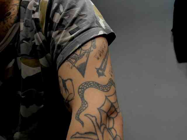 Layneinchains Layneinchains