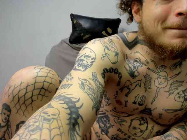 Layneinchains Layneinchains