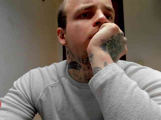 Layneinchains Layneinchains