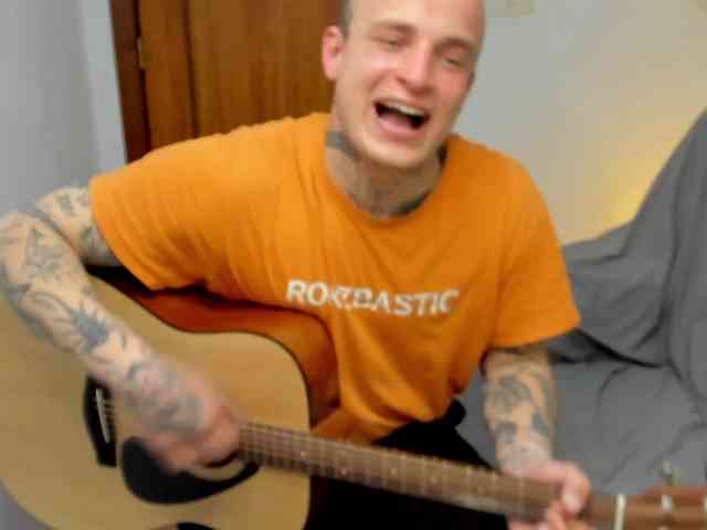 Layneinchains Layneinchains