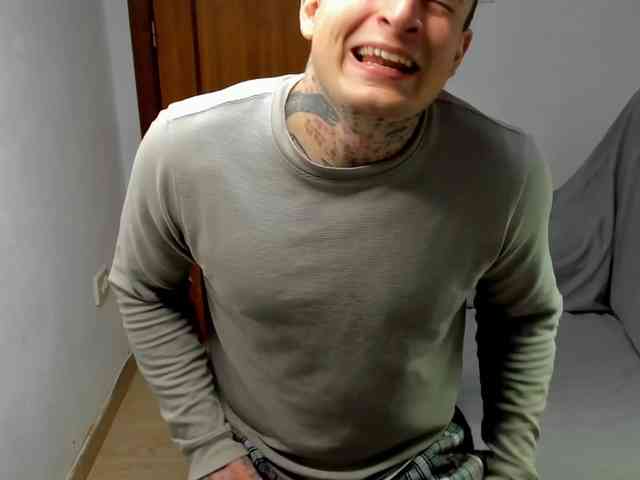 Layneinchains Layneinchains