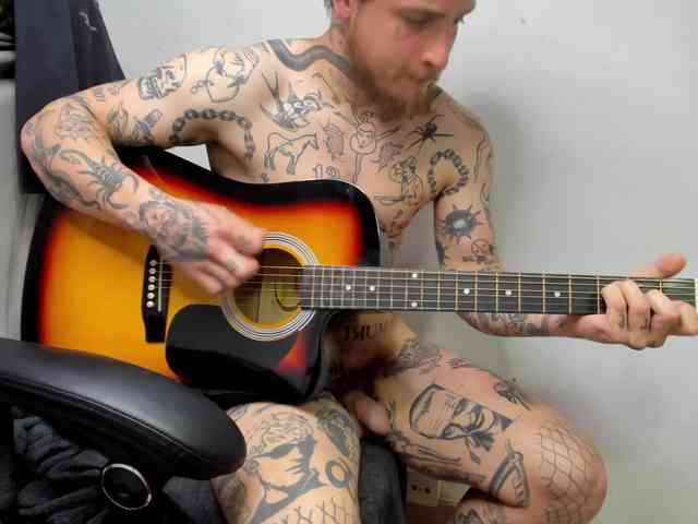 Layneinchains Layneinchains